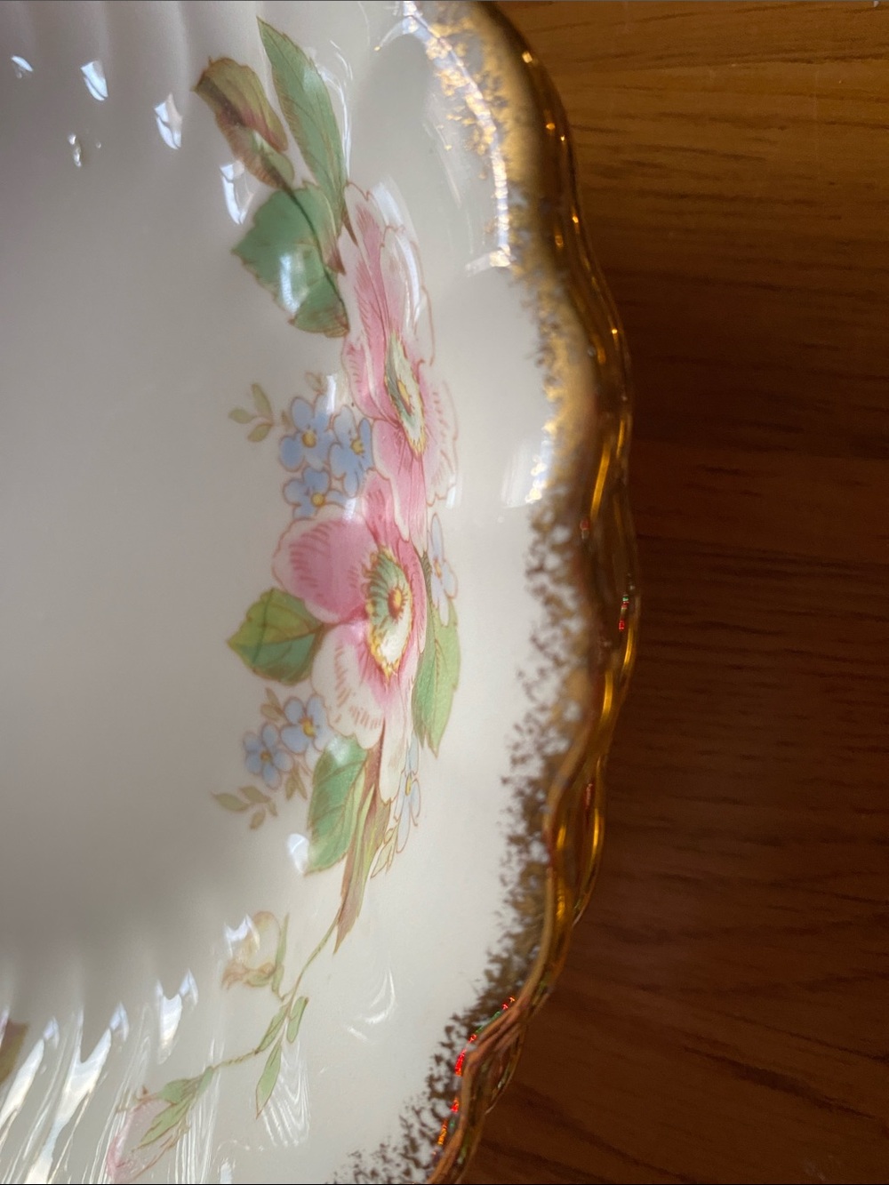 1940’s Limoges-American China Rose Scalloped Transfer Ware 8” bowls set of 2 - Picture 4 of 10